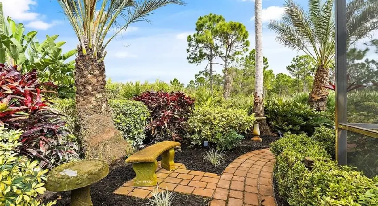 686-Gossamer-Wing-Way-Outdoor-3